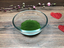 Lade das Bild in den Galerie-Viewer, Grüne Lichtkraft / Bio Grassaft-Pulver / Das grüne Lebenselixier