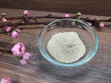 Lade das Bild in den Galerie-Viewer, Grüne Mineralerde (natürlich sonnengetrocknet), Tonerde - 300g, extrafein, Phytopharma
